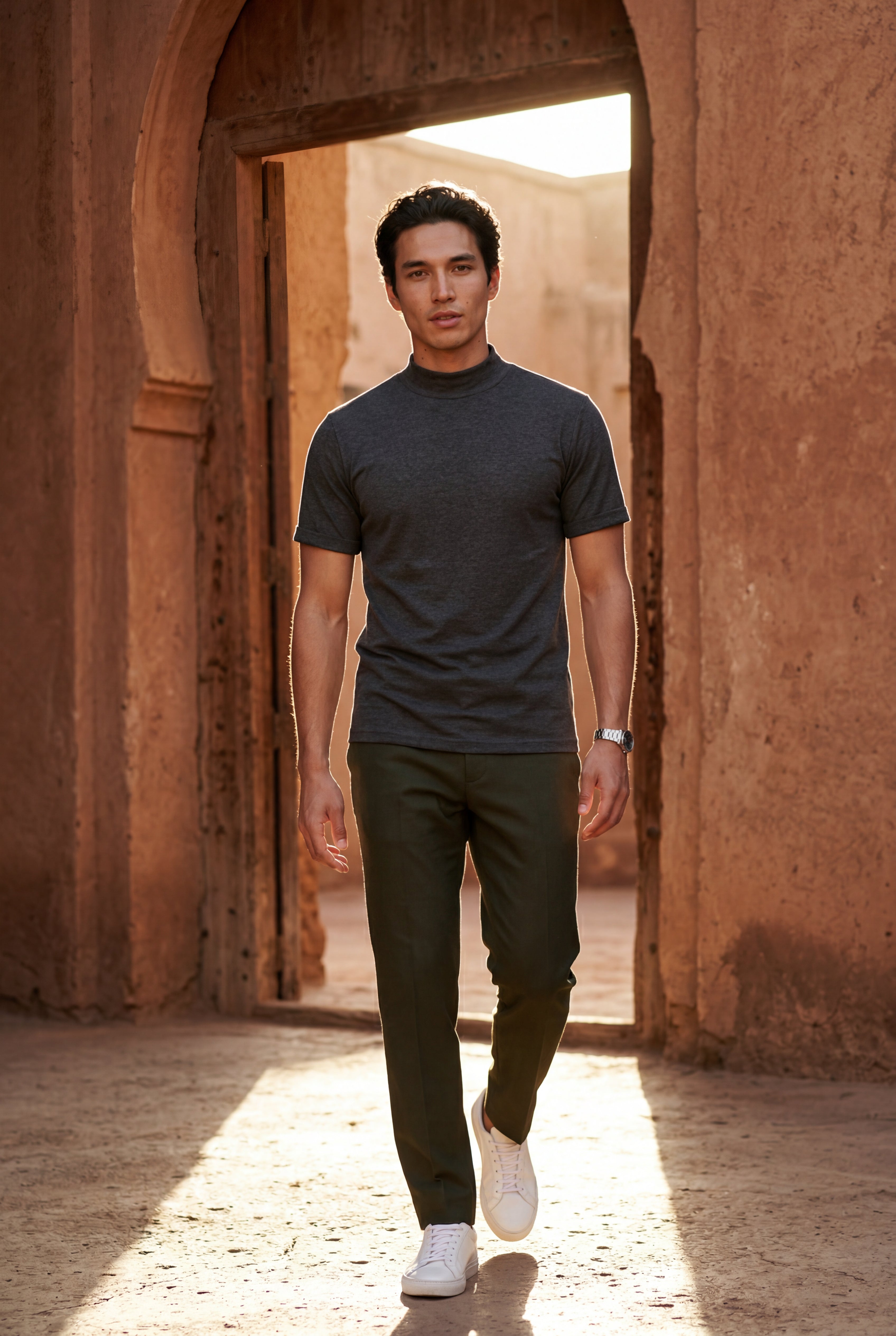 Comfortable T-shirt for everyday wear – Short-sleeved, round-neck T-shirt for men