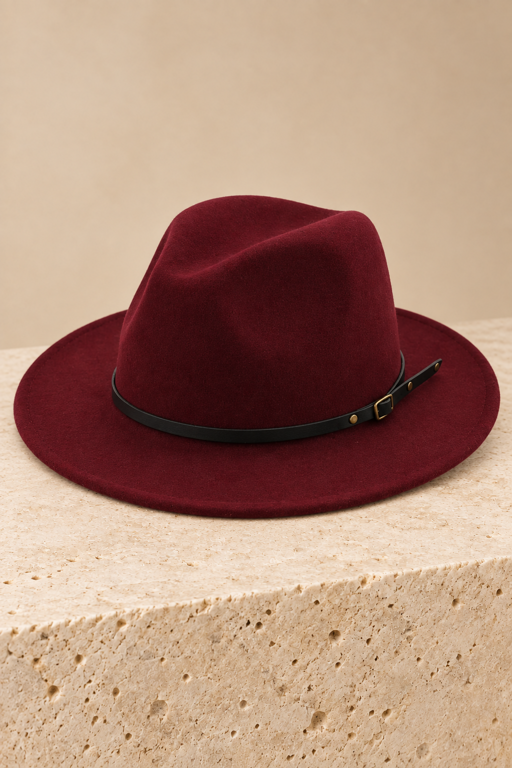 Men’s Felt Fedora Hat with Wide Brim and Buckle Band