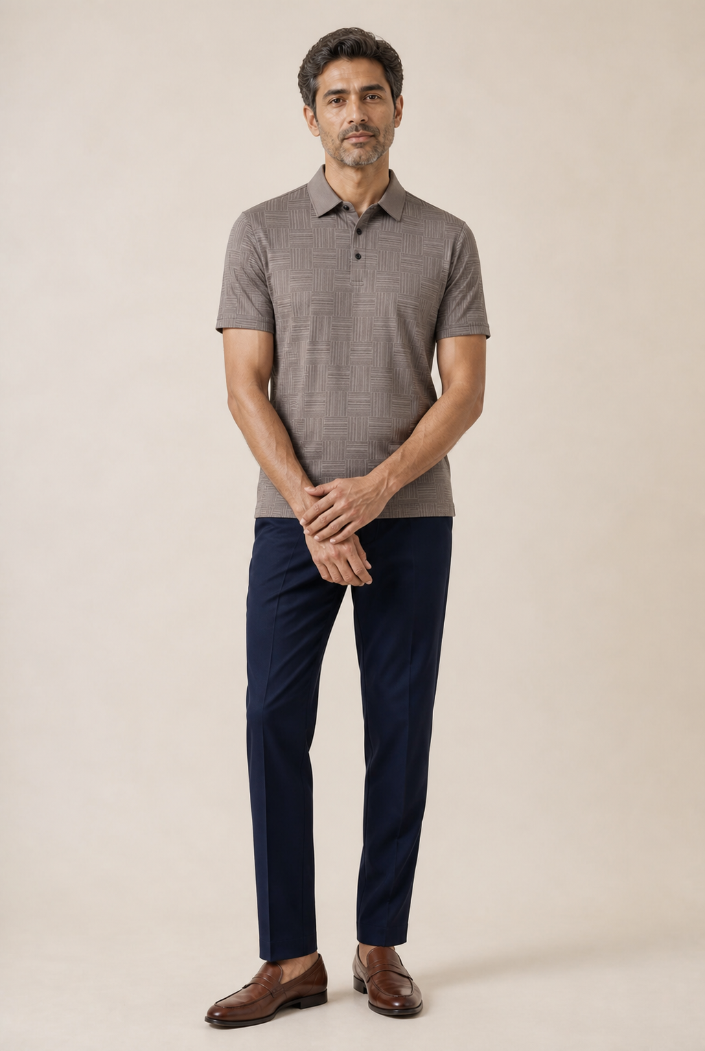 Men's Knitted Polo Shirt with Geometric Pattern and Short Sleeves