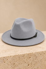 Men’s Felt Fedora Hat with Wide Brim and Buckle Band