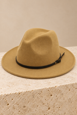 Men’s Felt Fedora Hat with Wide Brim and Buckle Band