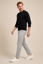 Men's Fine Knit Crew Neck Jumper in Regular Fit