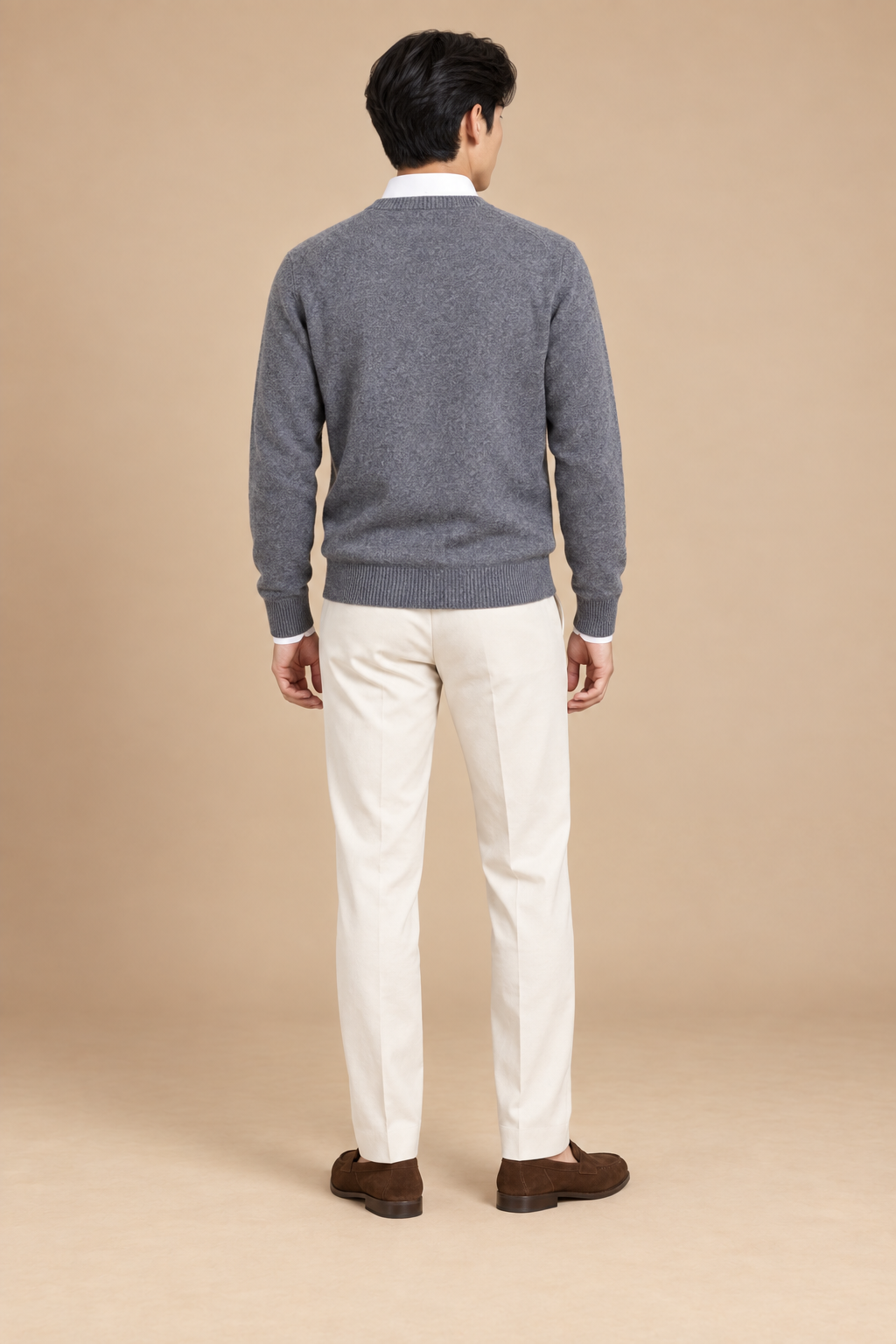 Men’s Fine Knit V-Neck Jumper with Long Sleeves