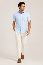Men's Short Sleeve Button Up Shirt in Fitted Cut