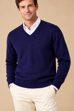 Men’s Fine Knit V-Neck Jumper with Long Sleeves