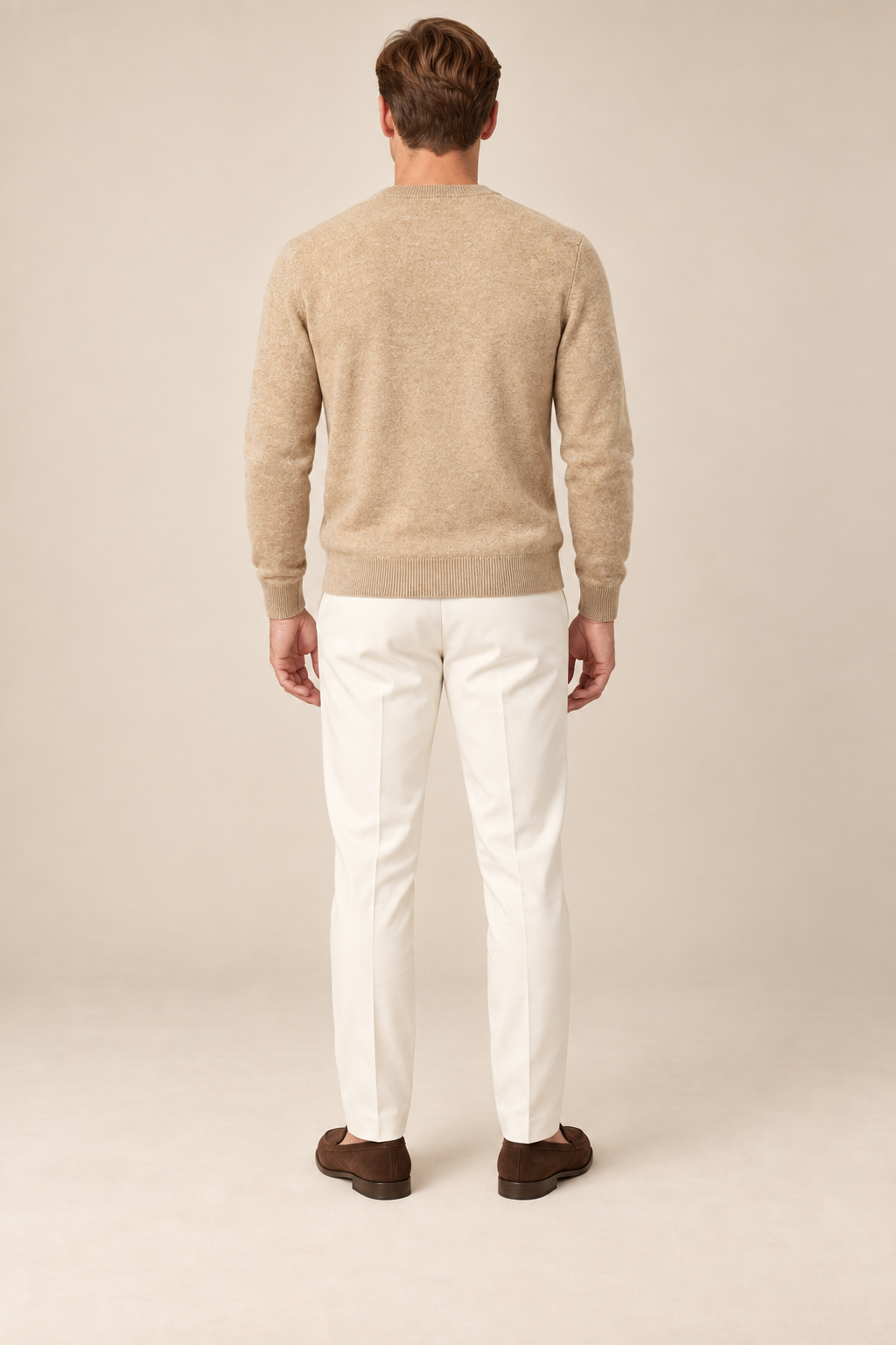 Men’s Fine Knit V-Neck Jumper with Ribbed Trims