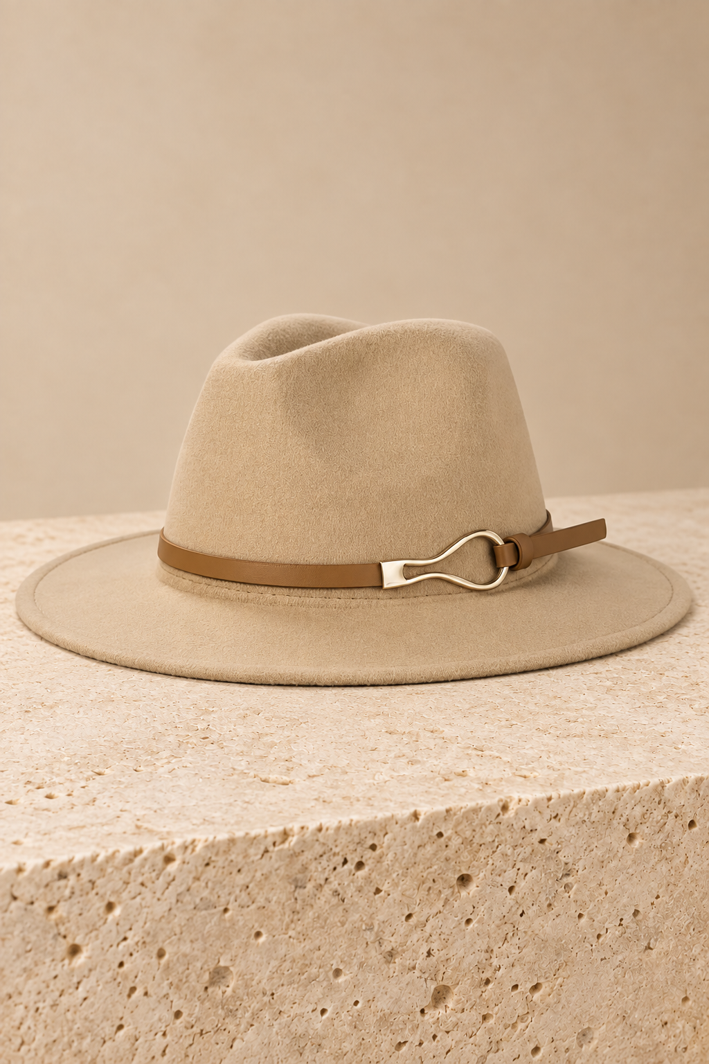 Men’s Wide-Brim Felt Fedora Hat with Contrast Band