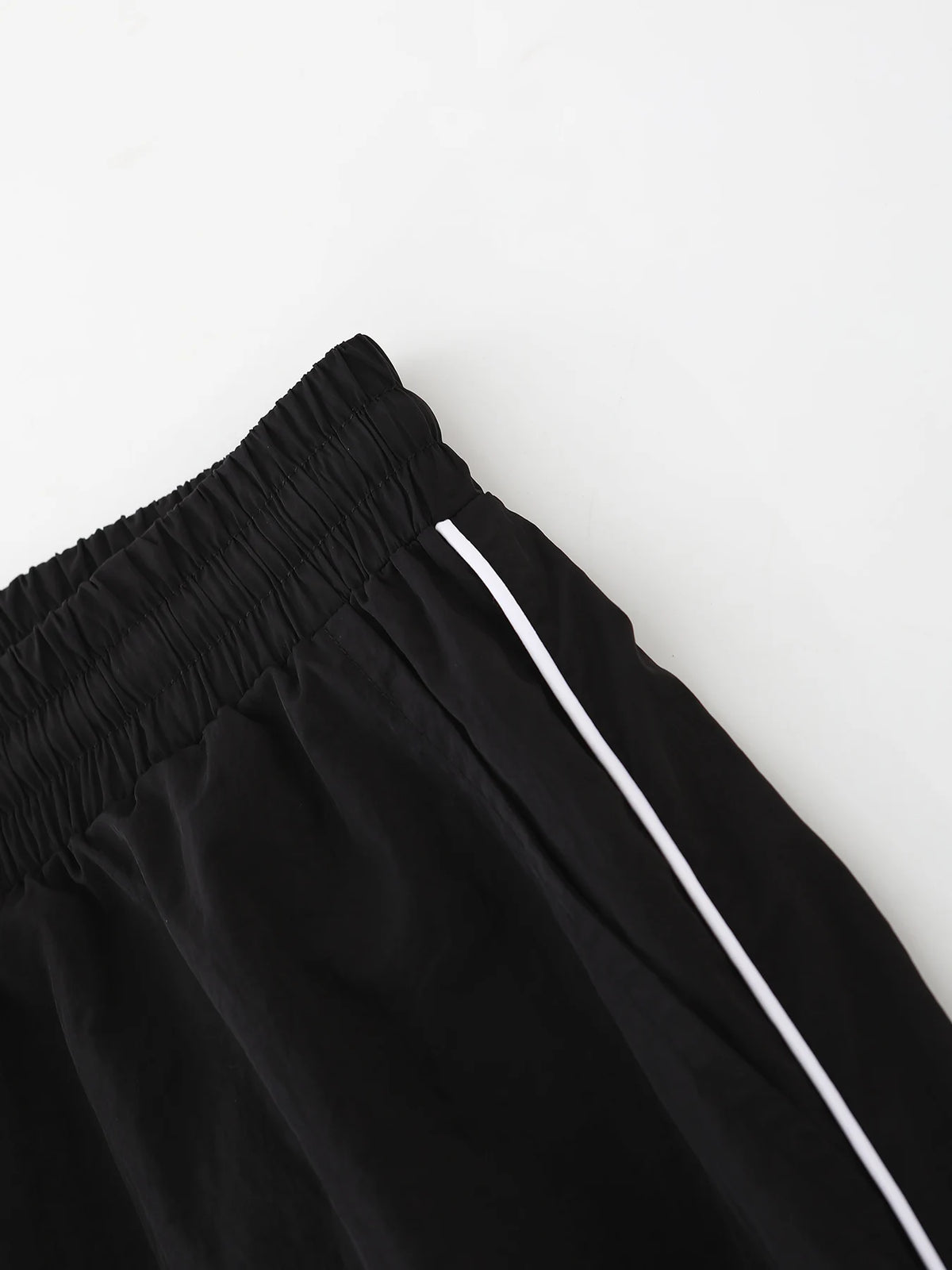 Men’s Wide-Leg Casual Trousers with Contrast Side Piping