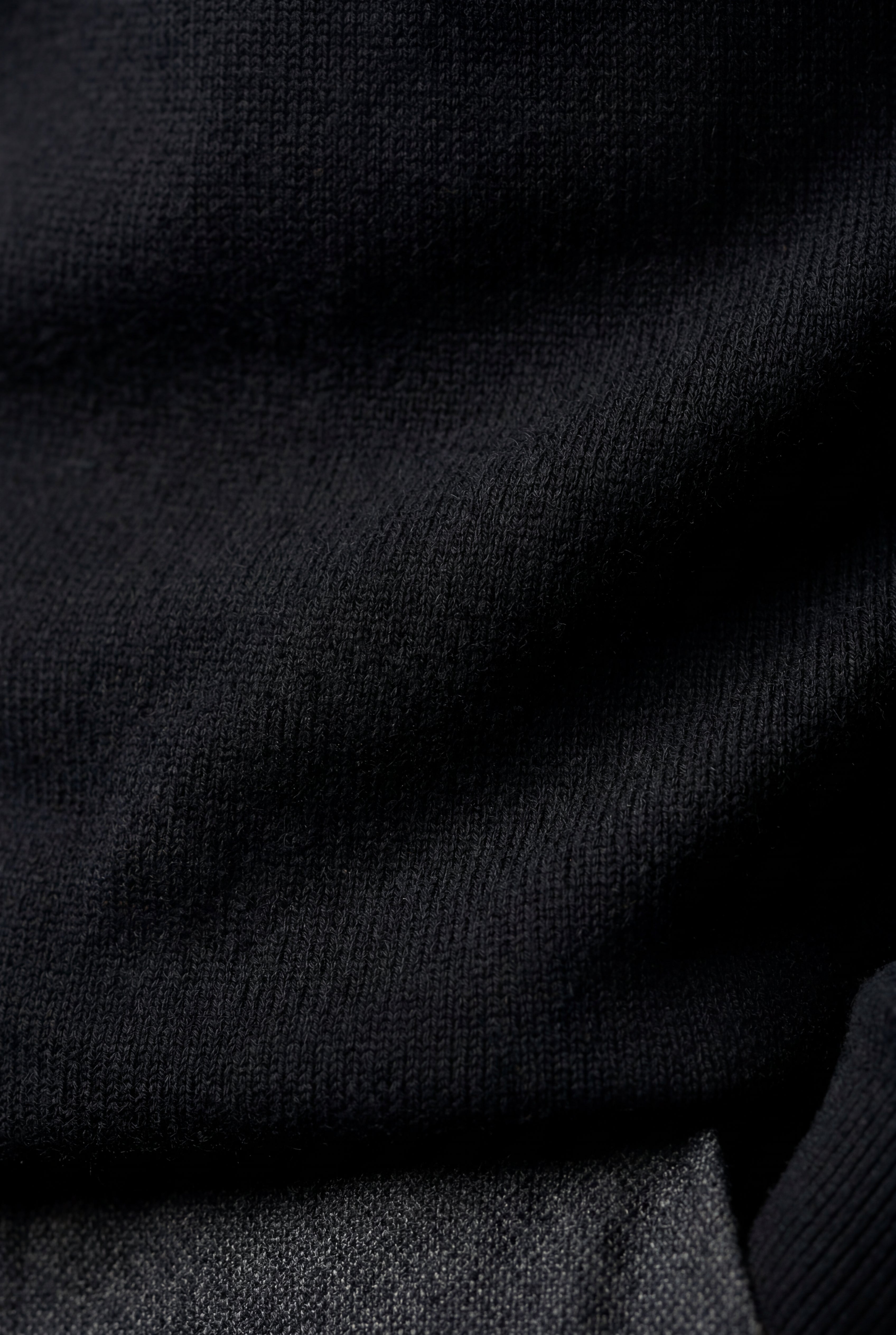 Fitted turtleneck for cold days – Long-sleeved jumper for men