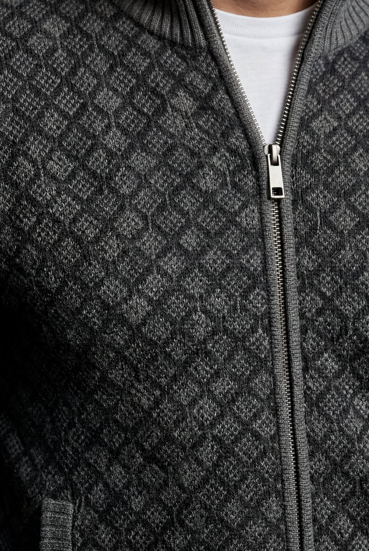 Men's Zip Up Cardigan with Diamond Knit Pattern