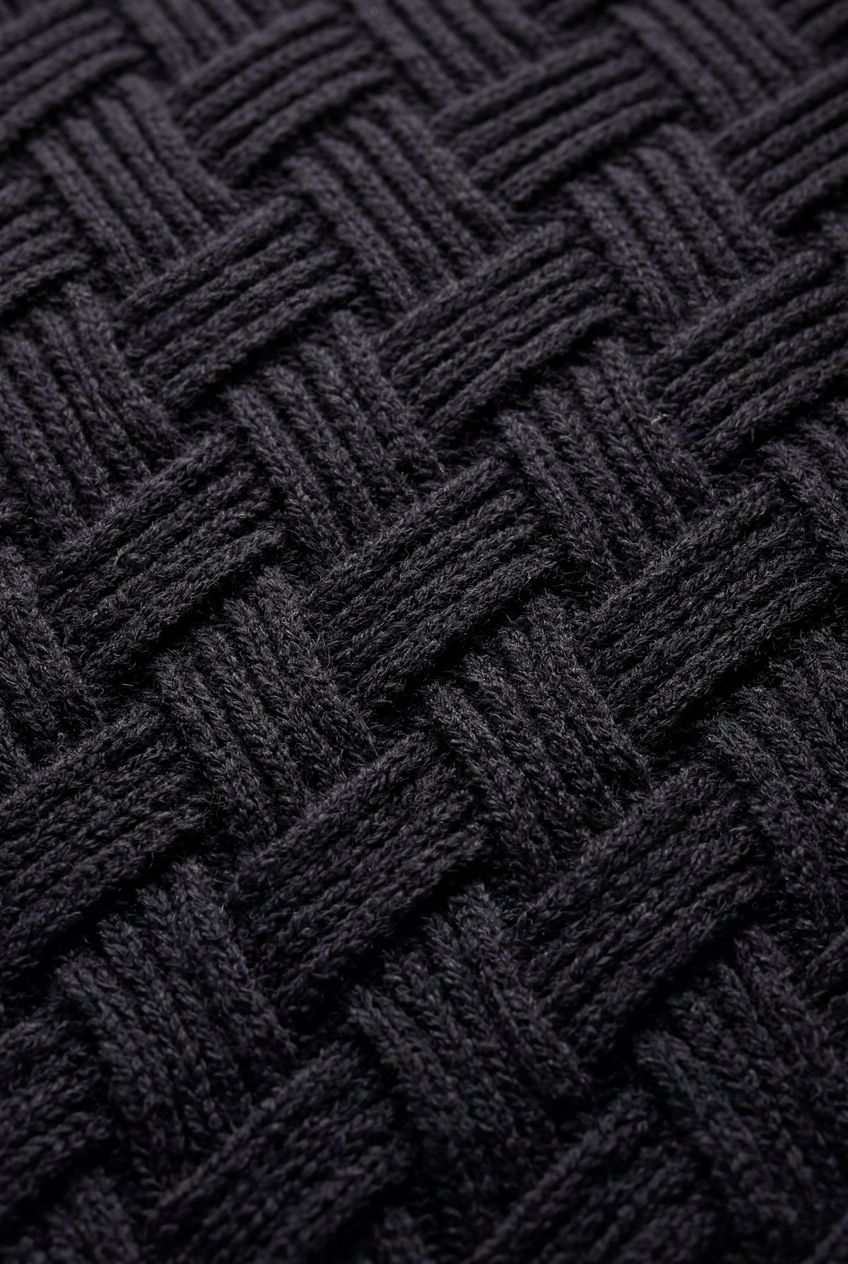 Men's Cable Knit Crew Neck Jumper with Geometric Pattern