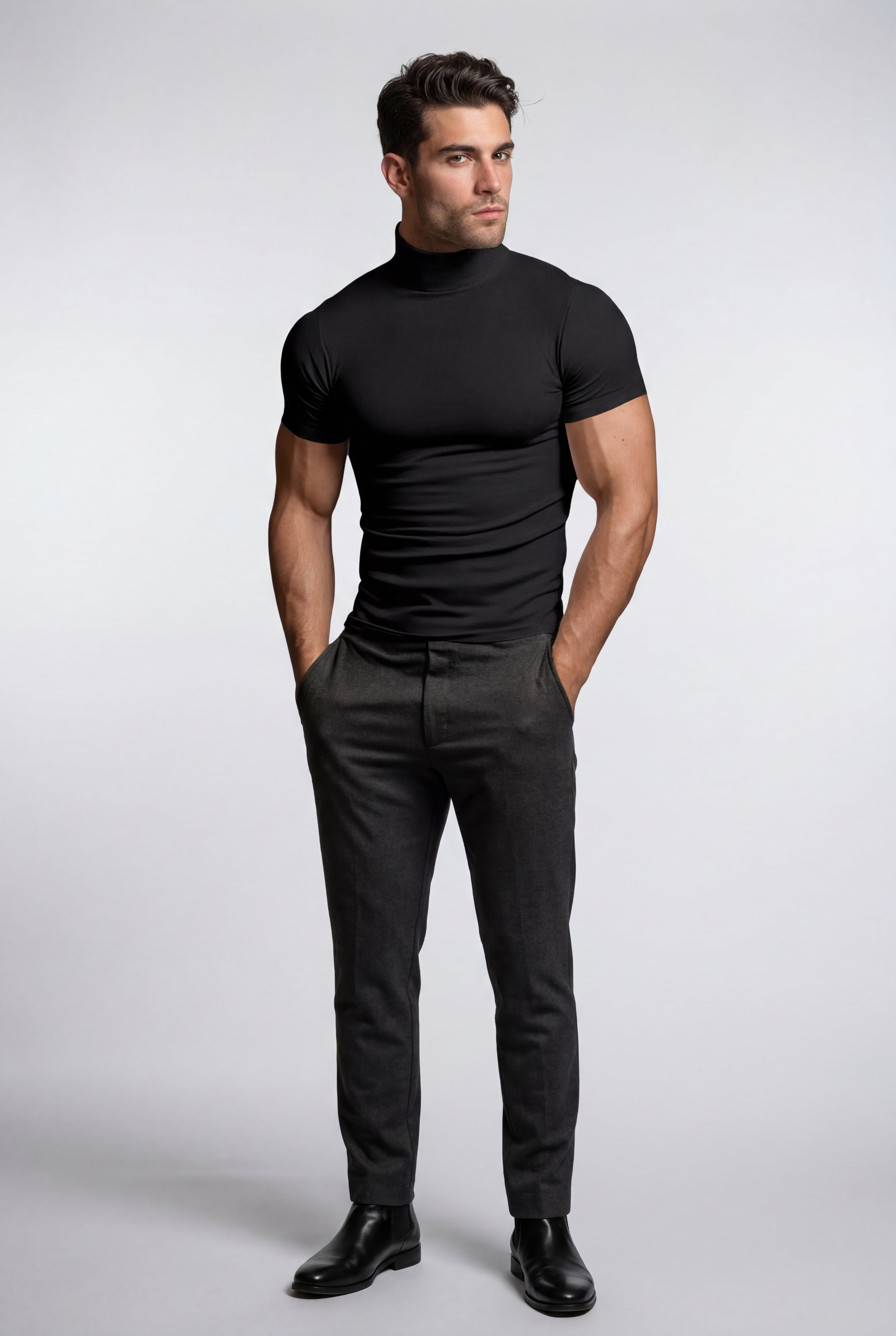 Fitted T-shirt for everyday wear – Short-sleeved T-shirt with a roll neck for men