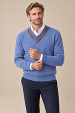 Men’s 100% Cashmere V-Neck Jumper with Contrast Trim