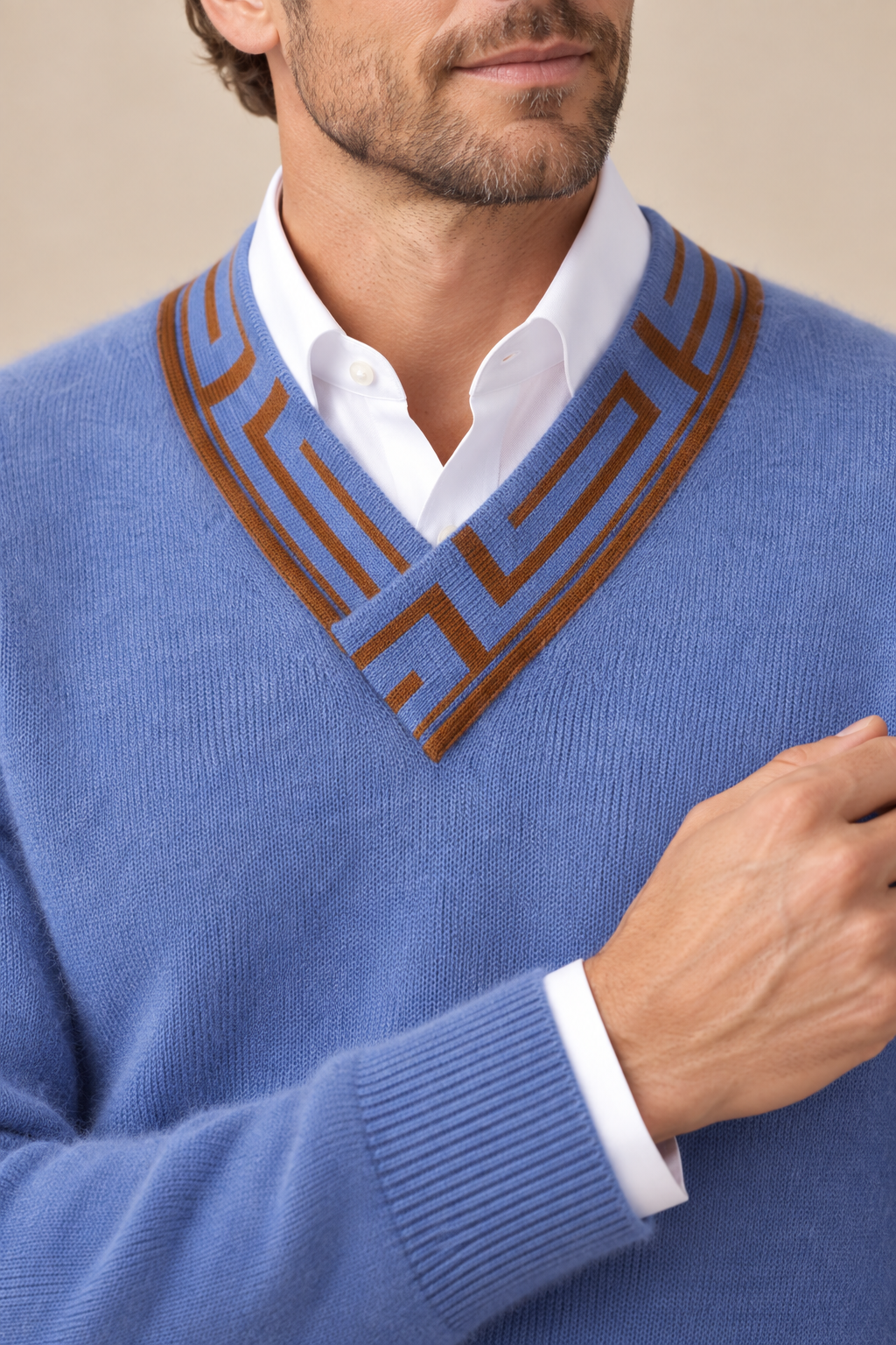 Men’s 100% Cashmere V-Neck Jumper with Contrast Trim