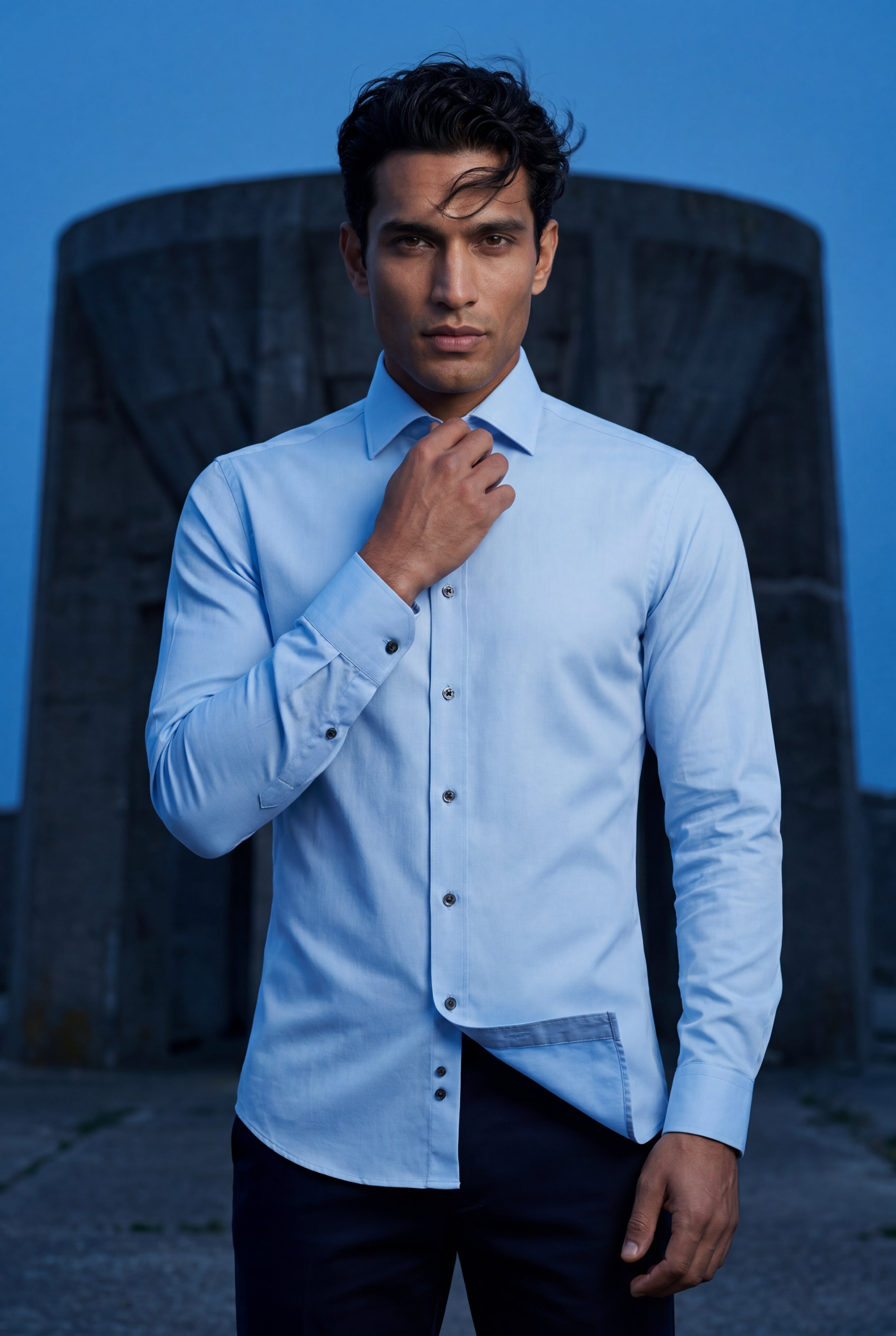 Fitted shirt for work and everyday wear – Men’s shirt with a classic collar