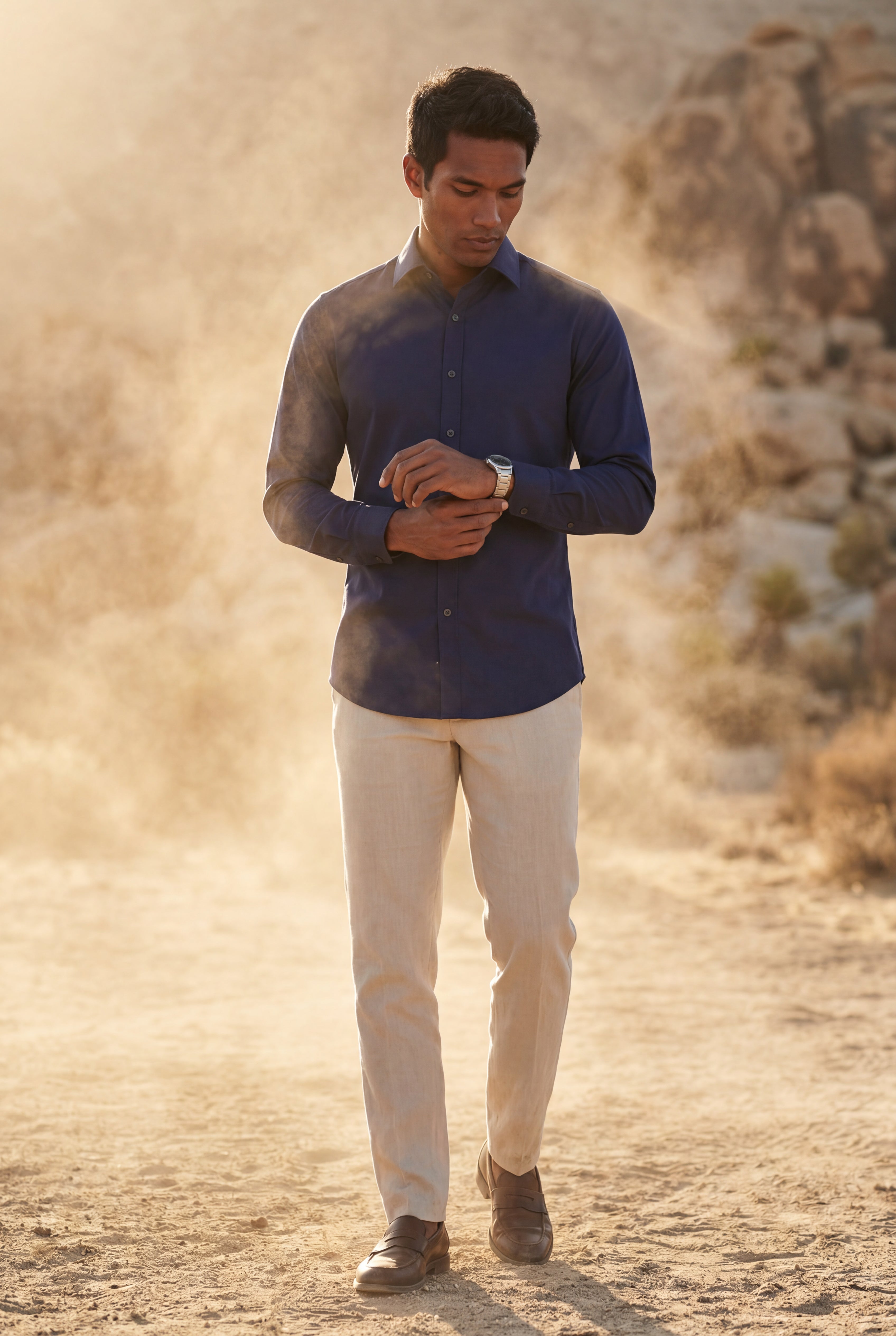 Fitted shirt for work and everyday wear – Men’s shirt with a classic collar