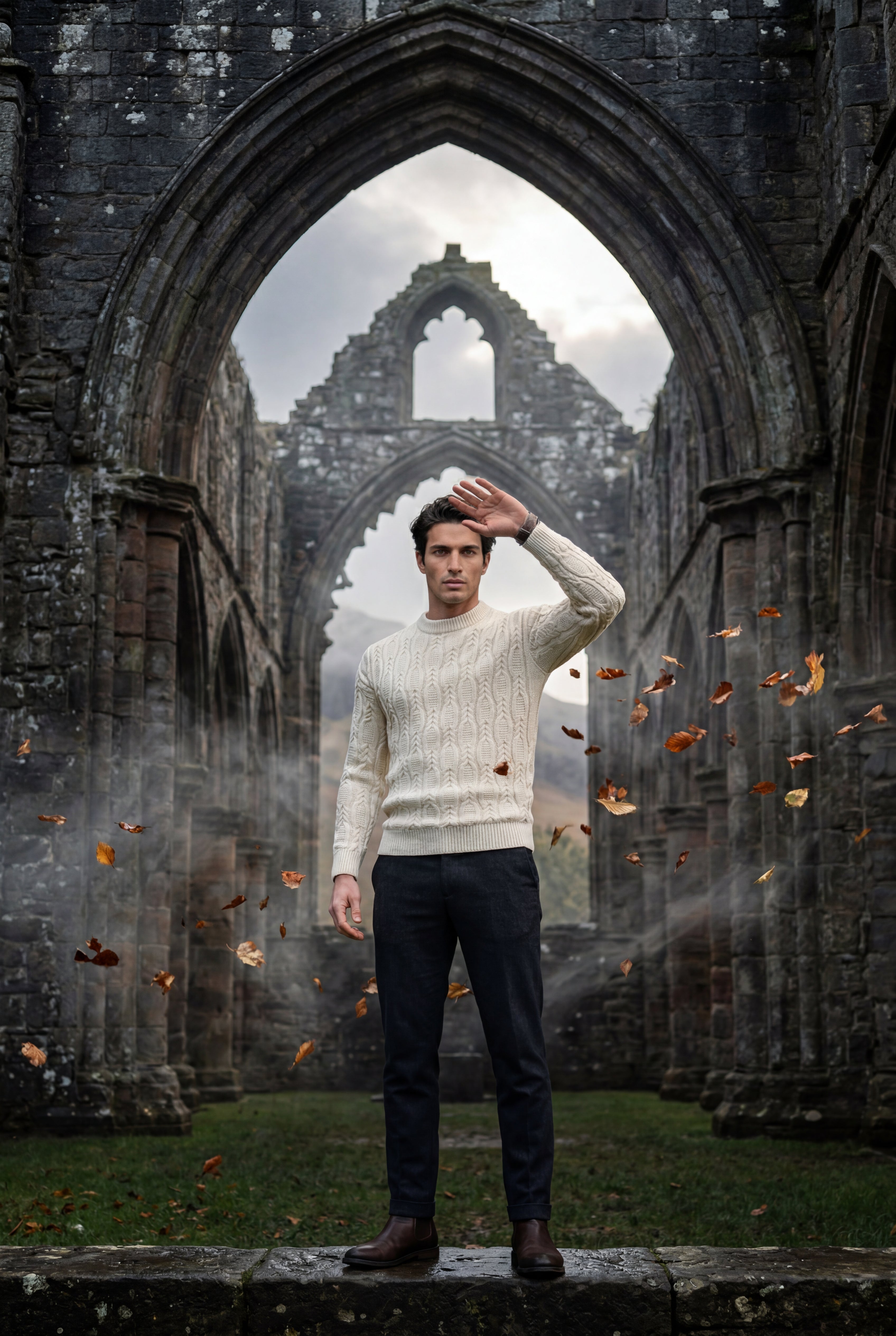 A chunky cable-knit jumper for cold days – Men’s round-neck jumper