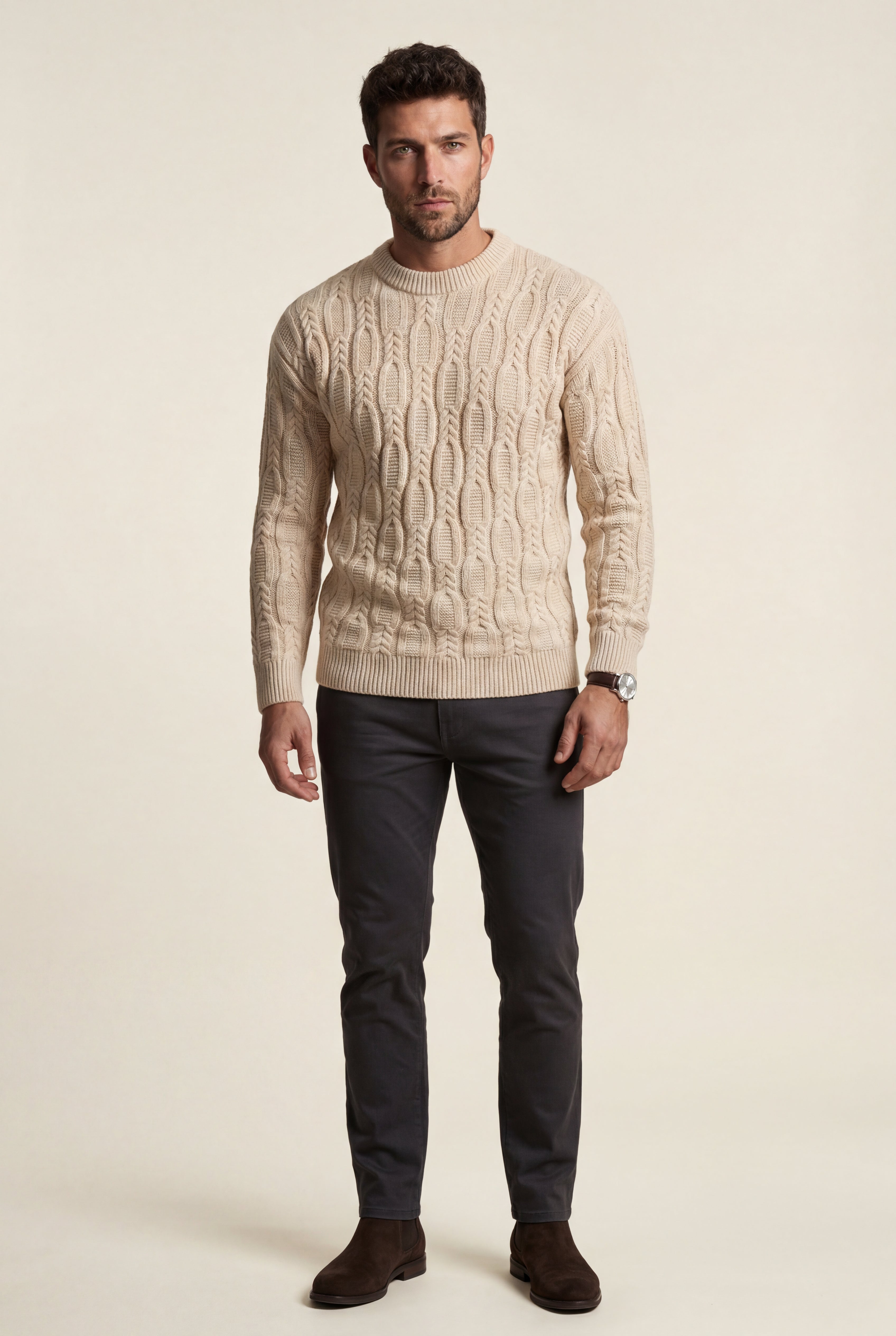 A chunky cable-knit jumper for cold days – Men’s round-neck jumper
