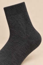 Men’s 100% Cashmere Knitted Mid-Calf Socks