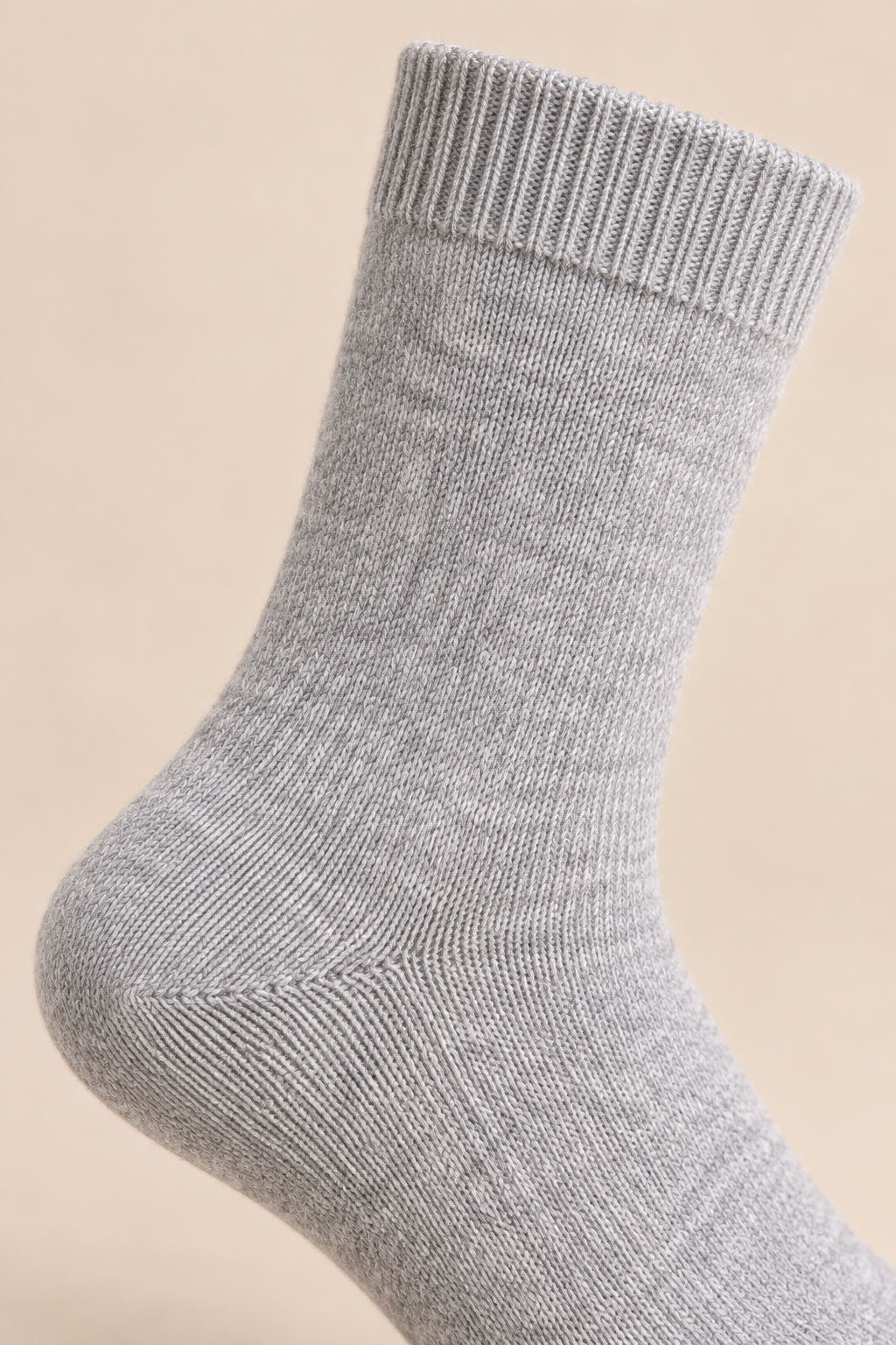 Men’s 100% Cashmere Knitted Mid-Calf Socks