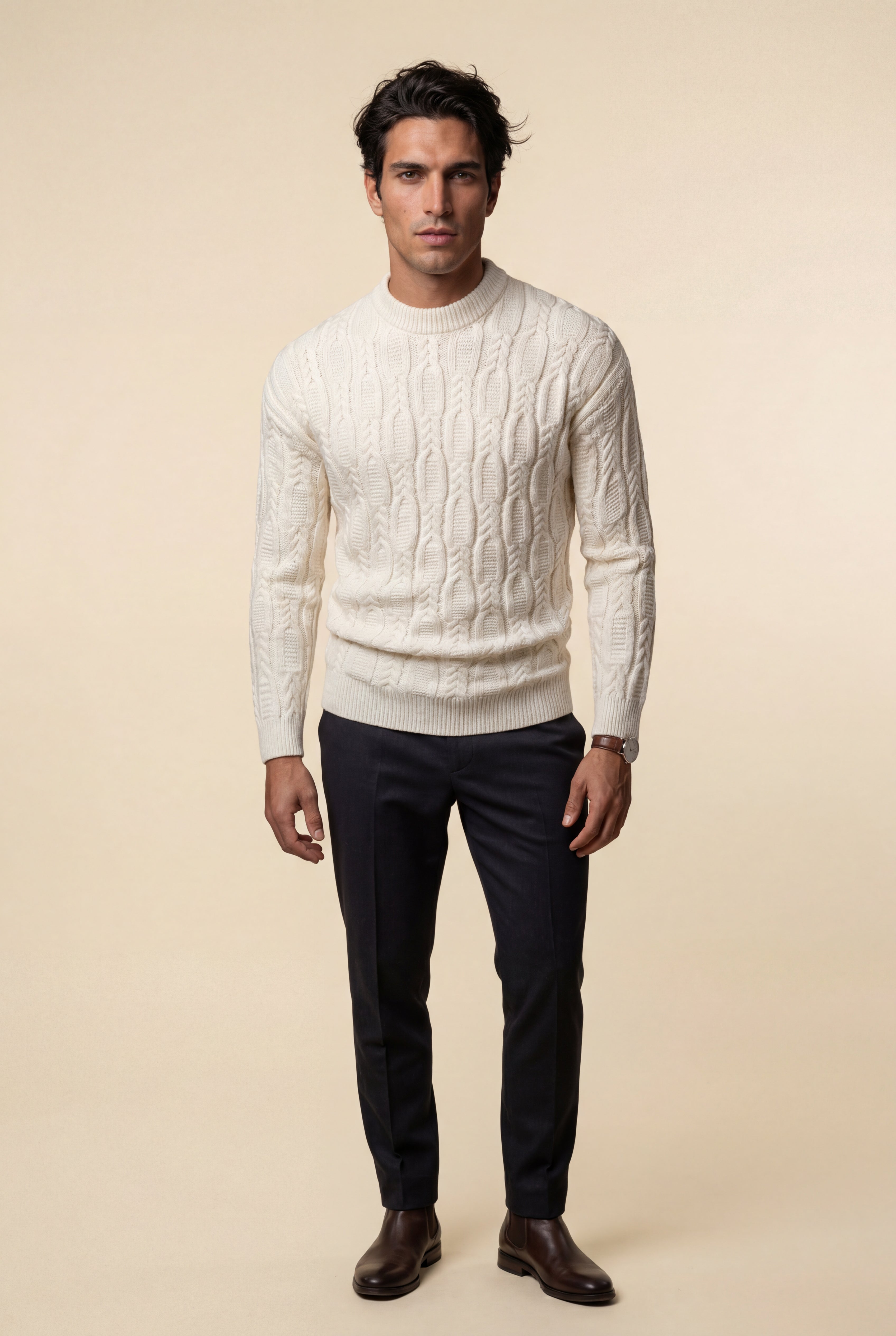 A chunky cable-knit jumper for cold days – Men’s round-neck jumper