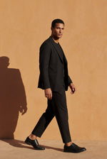 Men's Slim Fit Two-Piece Suit with Single-Breasted Blazer