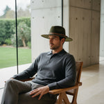 Men’s Wide-Brim Felt Fedora Hat with Contrast Band