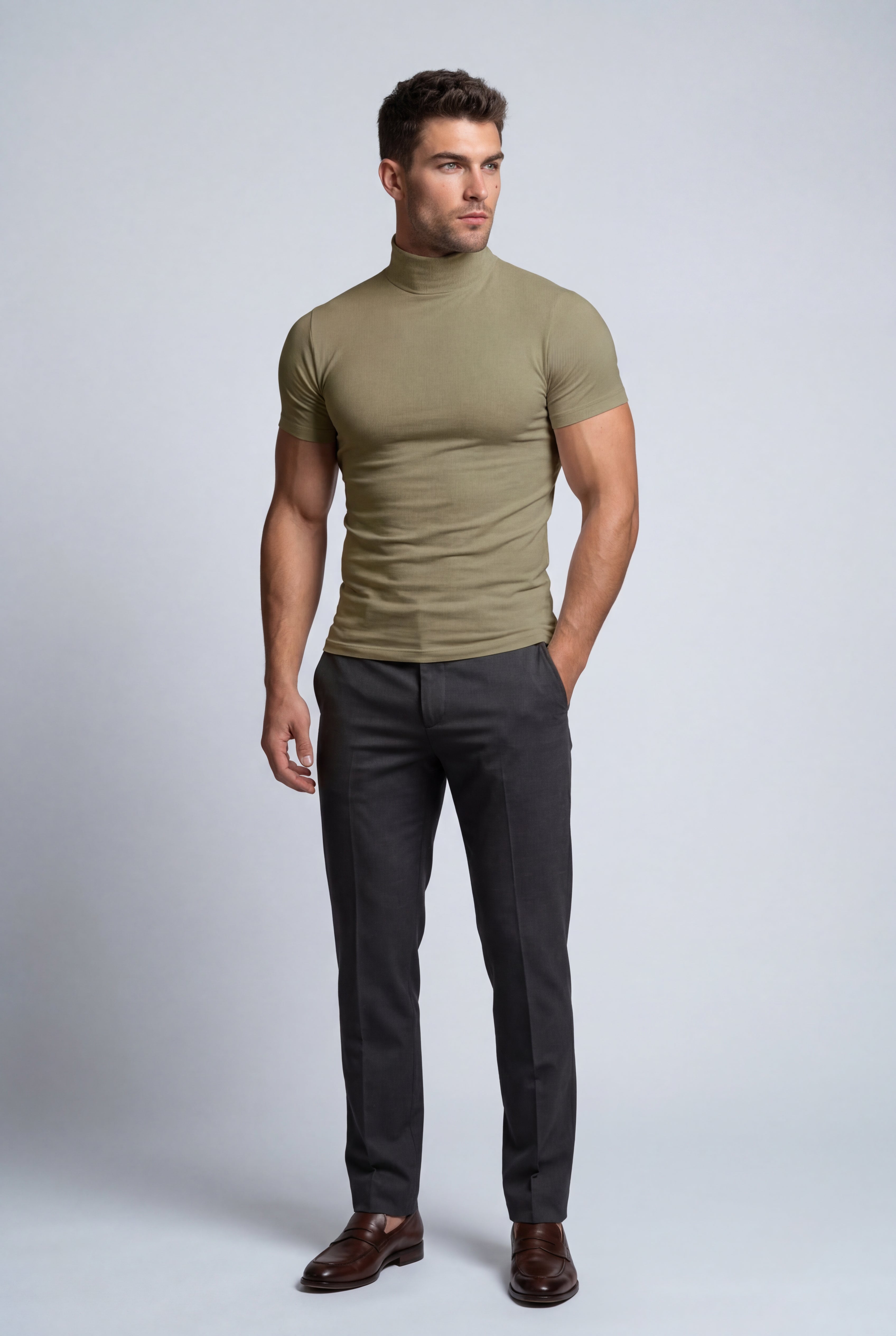 Fitted T-shirt for everyday wear – Short-sleeved T-shirt with a roll neck for men