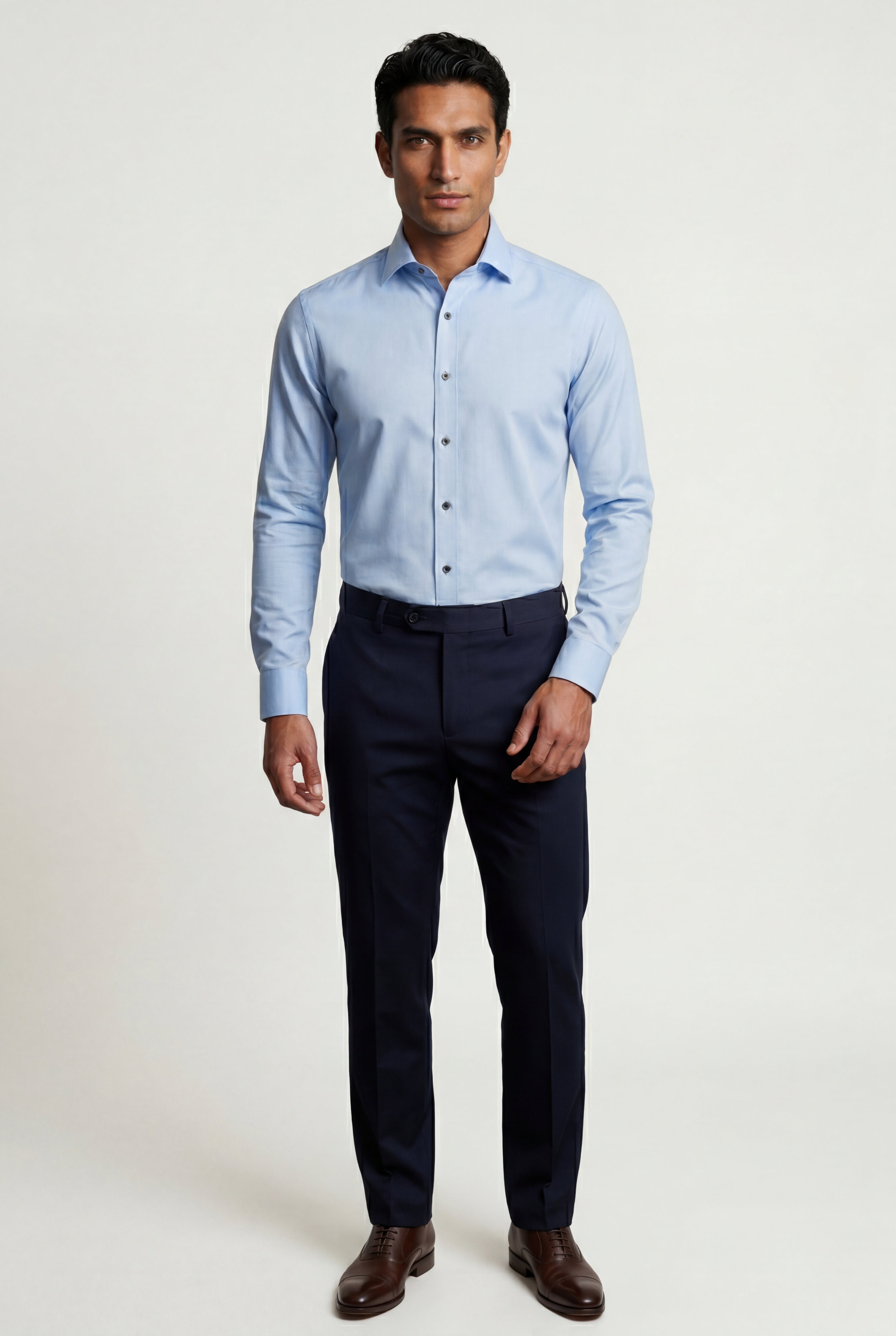 Fitted shirt for work and everyday wear – Men’s shirt with a classic collar