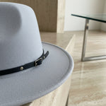 Men’s Felt Fedora Hat with Wide Brim and Buckle Band