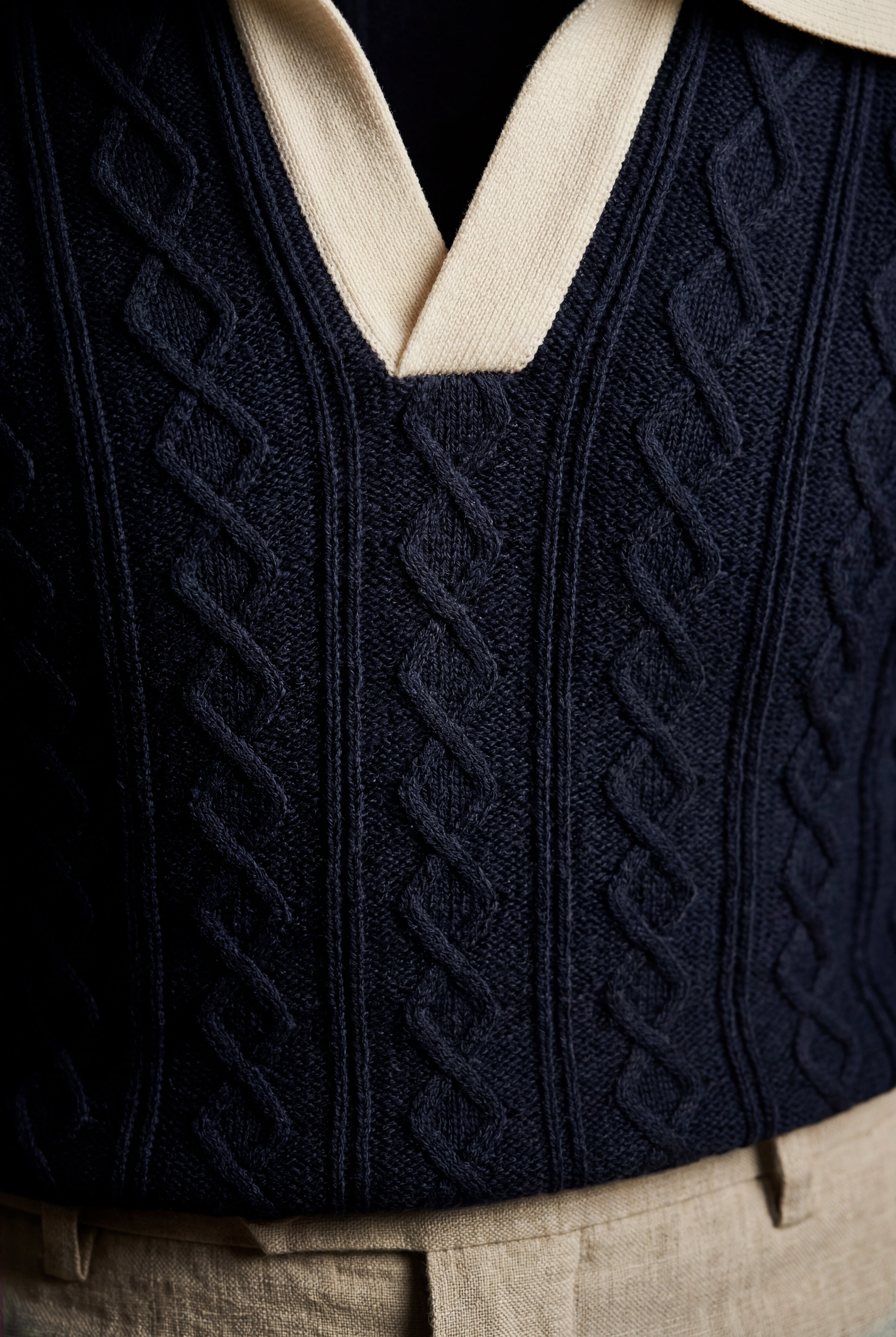 Ardovan – Navy Cable-Knit Contrast-Collar Polo Shirt