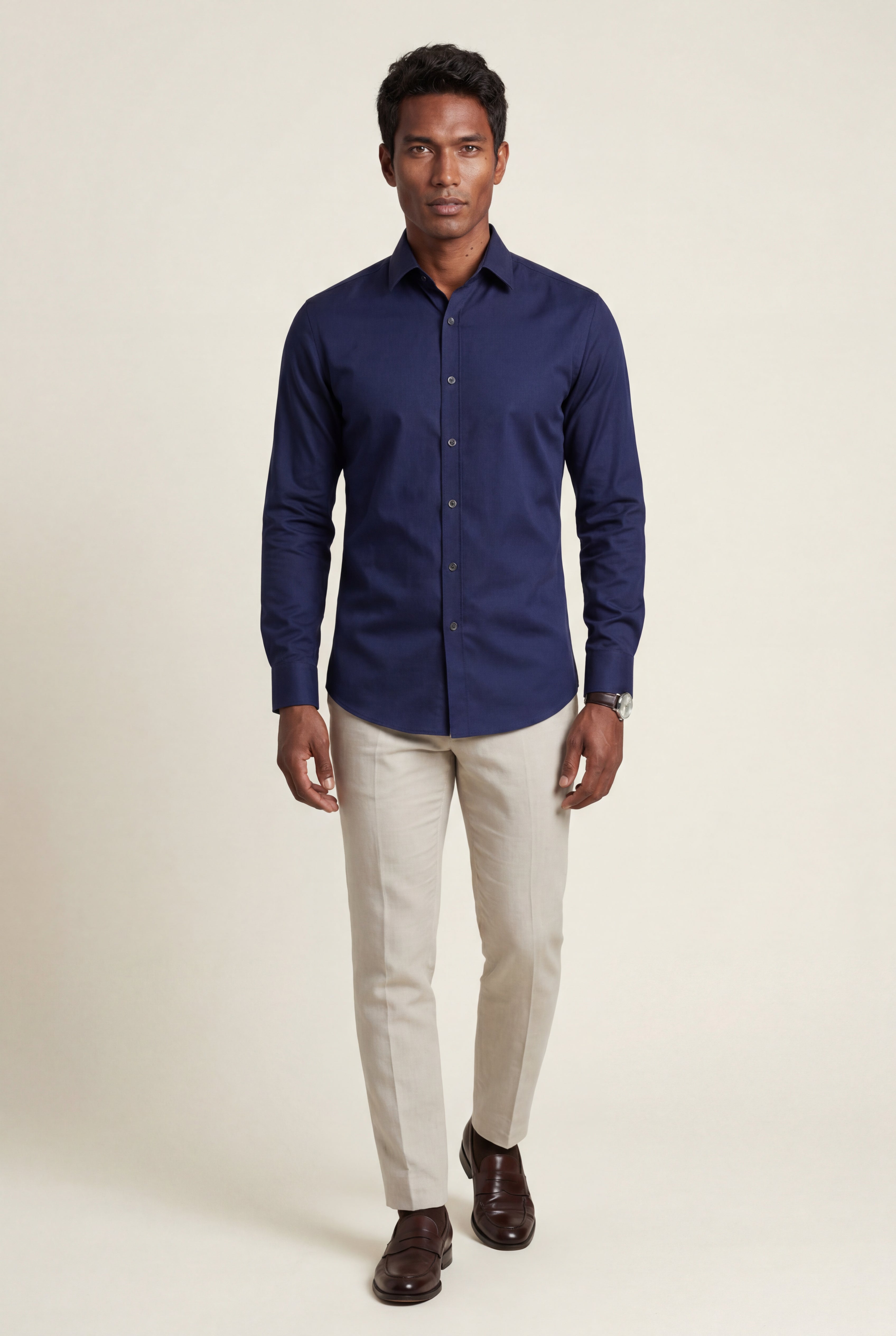 Fitted shirt for work and everyday wear – Men’s shirt with a classic collar