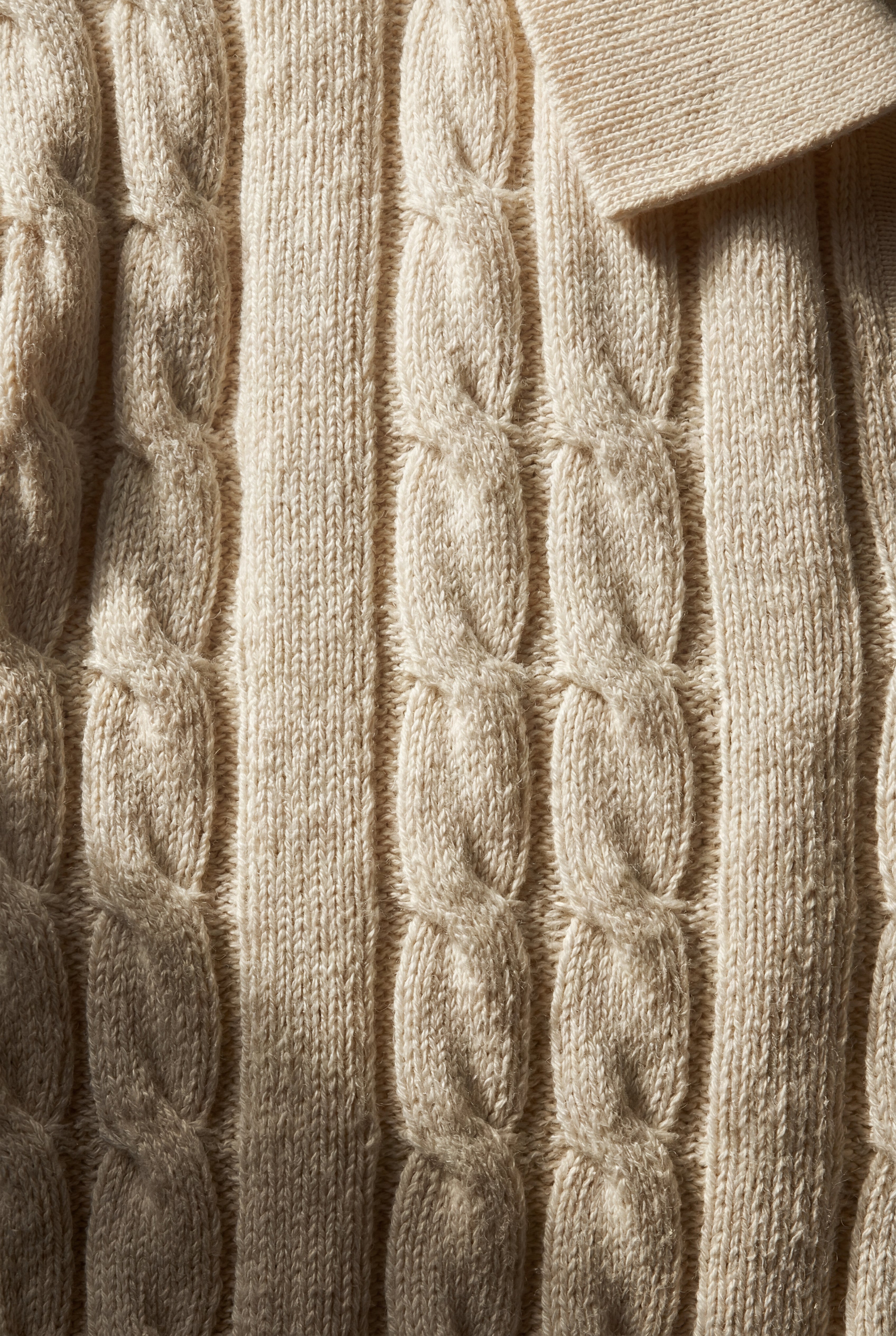 Evorlan – Ivory Cable-Knit Short-Sleeve Polo Shirt