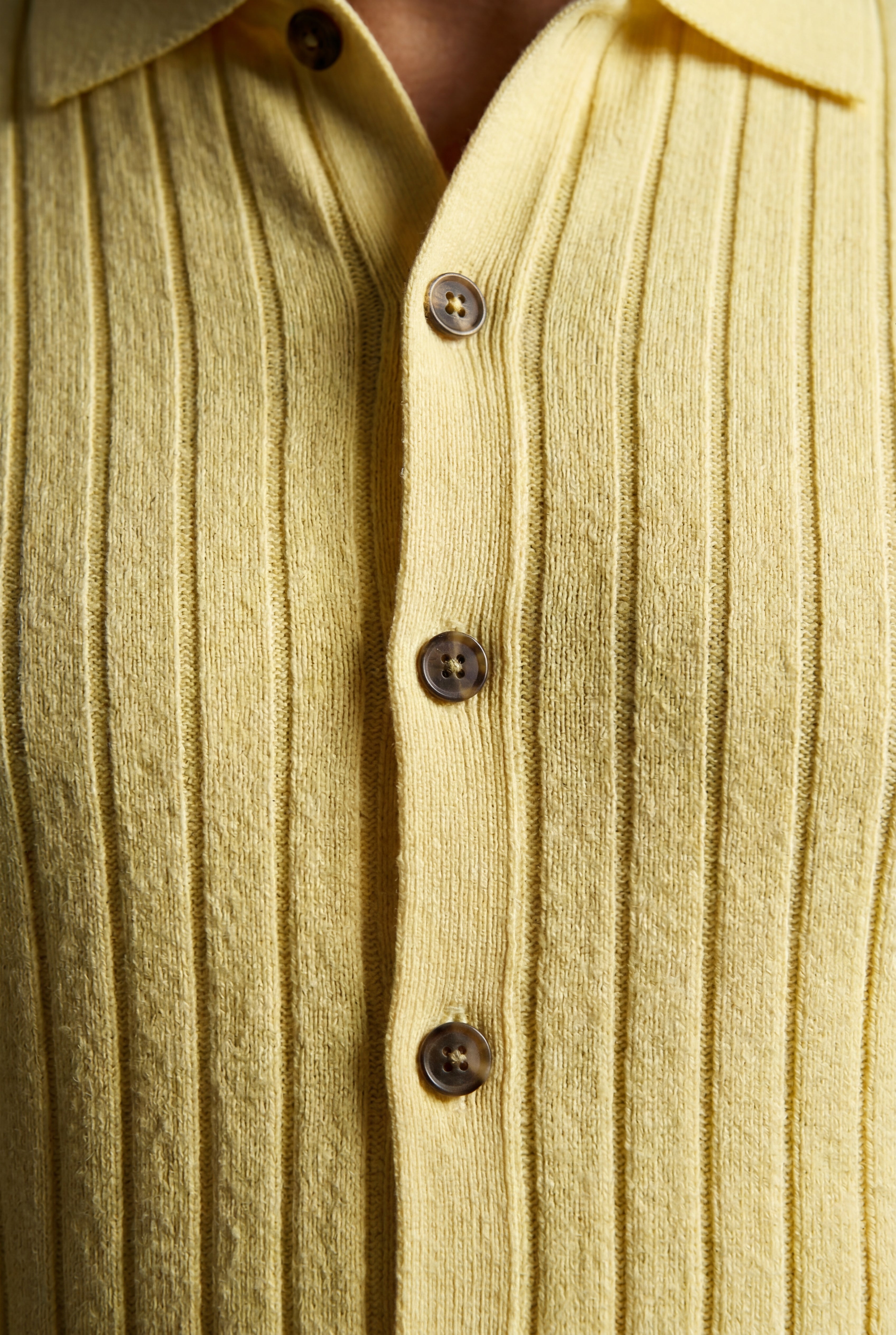 Melvarin – Pale Yellow Ribbed Button-Front Knit Shirt